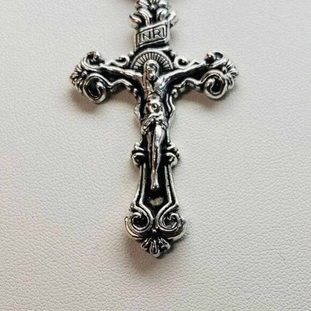 Vintage Style Ornate‎ Silver Crucifix Cross Pendant Necklace Religious Jewelry